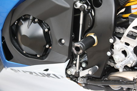 09-16 GSXR1000 S47 ﾌﾚｰﾑｽﾗｲﾀﾞｰ アクスルスライダー